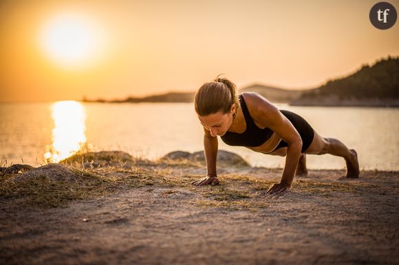 L'exercice des pompes à faire à la plage