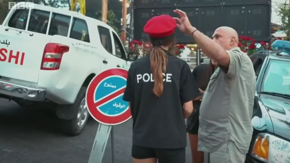 Des policières libanaises obligées de porter un short moulant