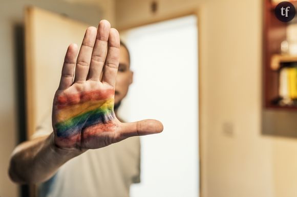 Un jeune parisien a été agressé parce qu'il portait du maquillage