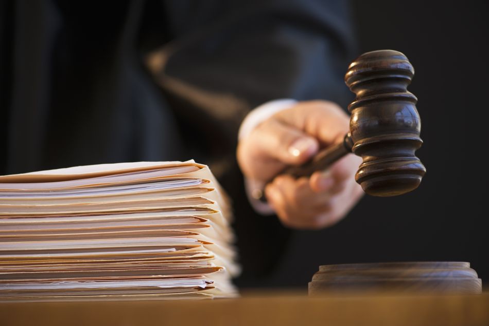 Un juge demande à une victime d'agression sexuelle si elle a "fermé les jambes"