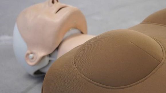 Enfin un mannequin féminin pour sauver les victimes de crises cardiaques
