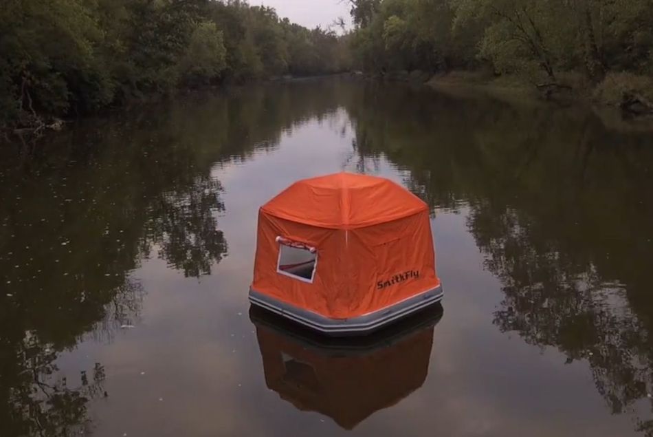 La fameuse "Floating Tent" de Mashable.com.