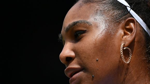 Serena Williams appelle à reconnaître les signes d'emprise financière