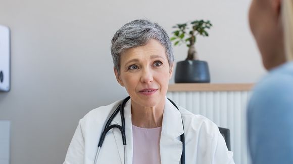 Âgisme, sexisme... Ce que subissent les femmes médecins ménopausées