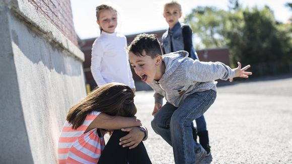 Pourquoi il ne faut pas dire à sa fille : "Qui aime bien châtie bien"