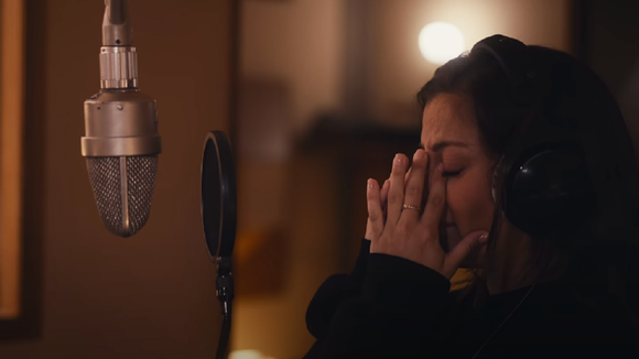 "N'insiste pas", la chanson de Camille Lellouche pour les victimes de violences conjugales