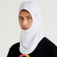 Le hijab unisexe de Benetton fait grincer des dents