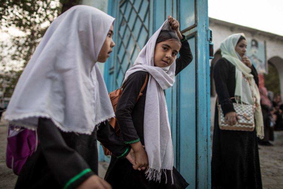 Les Talibans décident d'interdire les études aux filles dès le collège