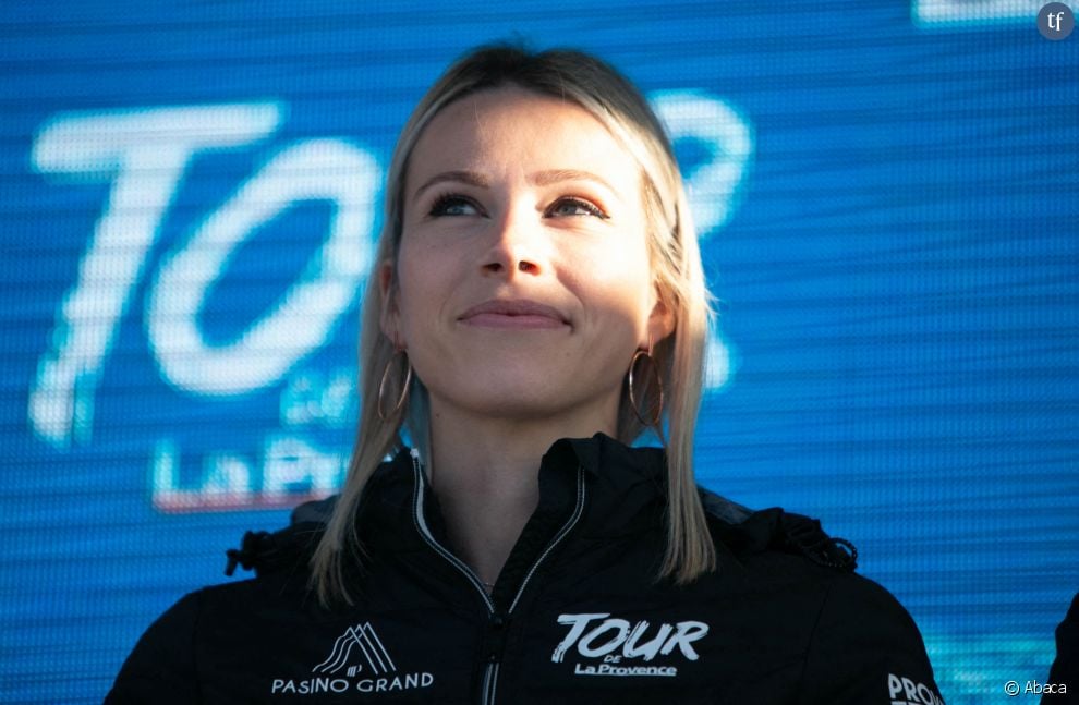  Marion Rousse, directrice du Tour de France Femmes, sur le Tour de la Provence 2022, le 10 février 2022 à Berre-l&#039;Étang 