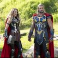 Chris Hemsworth et Natalie Portman amoureux dans "Thor : Love And Thunder"