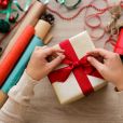     Noël : vous manquez de papier pour emballer vos cadeaux ? Cette astuce TikTok maline va vous sauver    