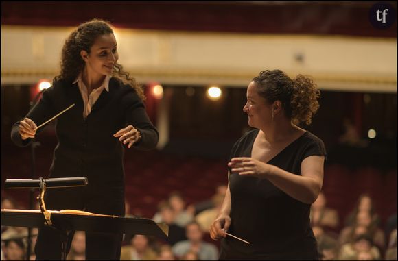 L'actrice Oulaya Amamra et la cheffe Zahia Ziouani sur le tournage de "Divertimento"