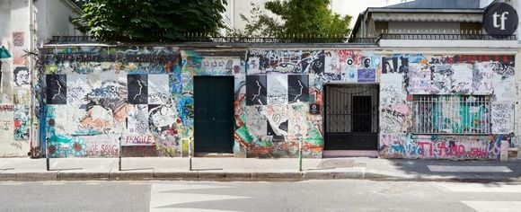 Voici la façade du 5 bis rue de Verneuil de la Maison de Serge Gainsbourg, en plein coeur du 7ème arrondissement parisien.