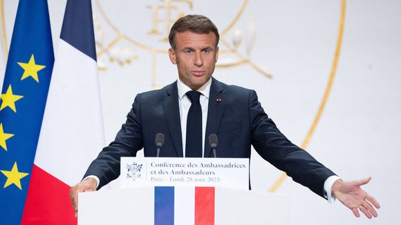 Sur Twitch, une IA vocale d'Emmanuel Macron répond à vos questions (et c'est à mourir de rire)