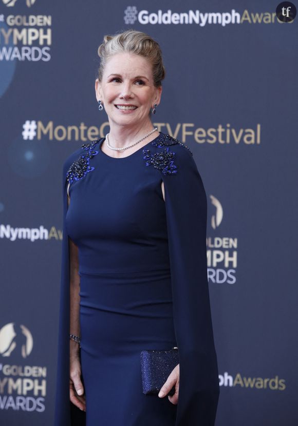 Mais à un moment, l'actrice a décidé de "tout arrêter", dit-elle. Même le fait de se teindre les cheveux ! "Aujourd'hui mes cheveux sont tout argentés et gris. Je vieillis !"
Melissa Gilbert - Photocall de la cérémonie de clôture du 62ème festival de télévision de Monte-Carlo le 20 juin 2023. © Denis Guignebourg / Bestimage 