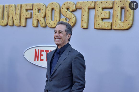 Une réflexion étrangement beauf à souhait de la part de celui qui a représenté, il fut un temps, la fine fleur de l'écriture new yorkaise. Jerry est-il encore de son temps ?Jerry Seinfeld - Première du film Netflix "Unfrosted" à Los Angeles. Le 30 avril 2024