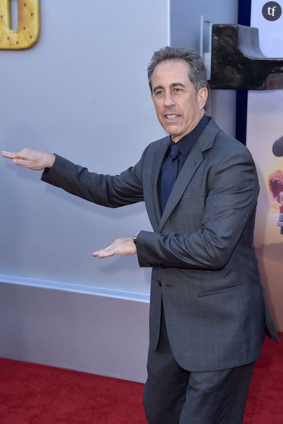 En 2022, l'acteur avait lancé : "Je fais partie du club qui croit que les hommes au sein de la culture américaine se sont peu à peu féminisés".Jerry Seinfeld - Première du film Netflix "Unfrosted" à Los Angeles. Le 30 avril 2024