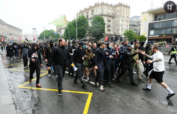 Manifestation contre la Marche des fiertés homosexuelles à Kiev, le 16 juin 2024 en Ukraine