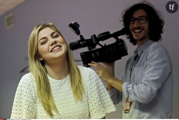 Louane rendra hommage à Renaud, pour son anniversaire, ce soir sur France 3.