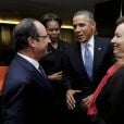 Valérie Trierweiler et François Hollande avec le couple Obama.