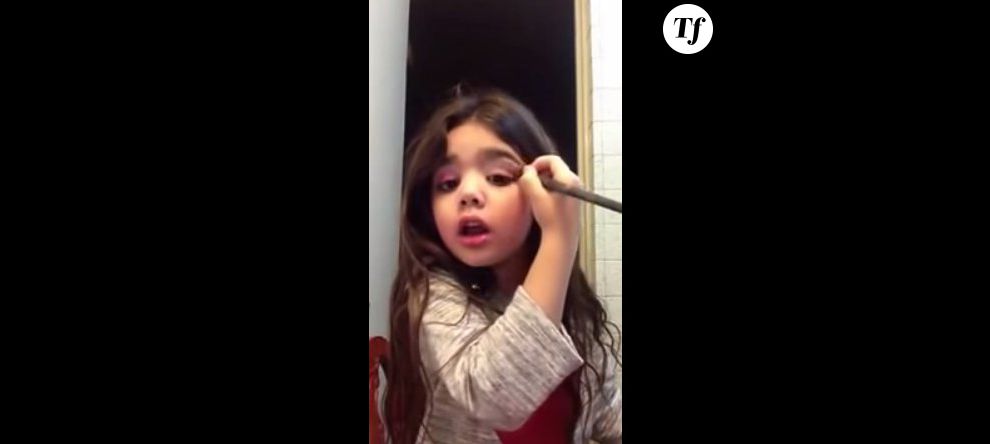 Danna, 5 ans, tourne un tuto maquillage spécial Saint-Valentin.