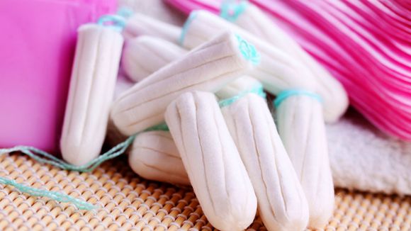 Les tampons devraient-il comporter un avertissement comme les paquets de cigarettes ?