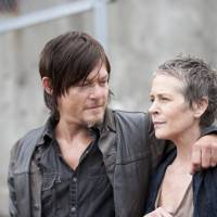 The Walking Dead saison 6 : Carol et Daryl en couple ? (Spoilers)