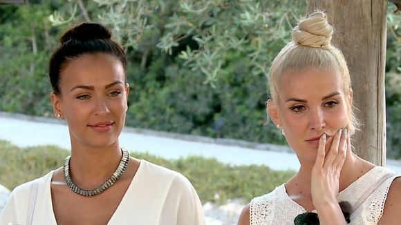 Les vacances des Anges : Marie et Julie quittent Ibiza, Benjamin est sauvé (replay 28 août)