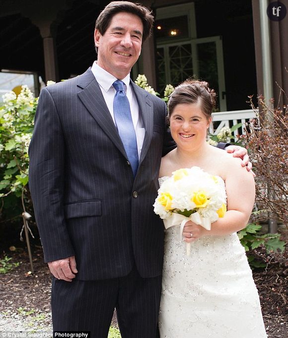 Paul Daugherty et sa fille Jilian le jour de son mariage