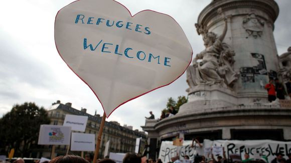 Comment puis-je aider concrètement les réfugiés ?