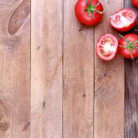 Comment monder une tomate ? L'astuce pour retirer la peau facilement