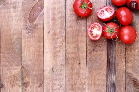 Comment monder / éplucher une tomate ?