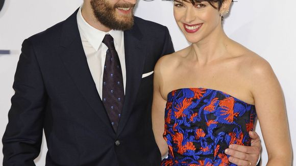 Jamie Dornan : promenade romantique à Prague avec sa femme Amelia Warner (vidéo)
