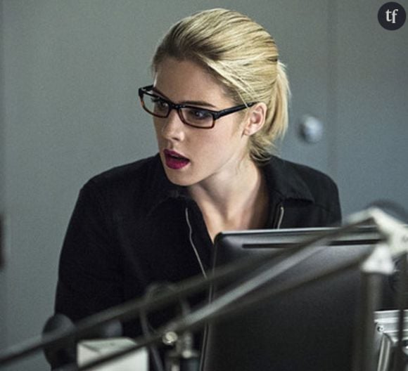 Felicity retrouve Ray dans l'épisode 4x06 de ARROW