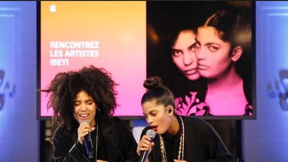 Ibeyi : Lisa Kainde et Naomi Diaz, le duo de soeurs jumelles qui cartonne