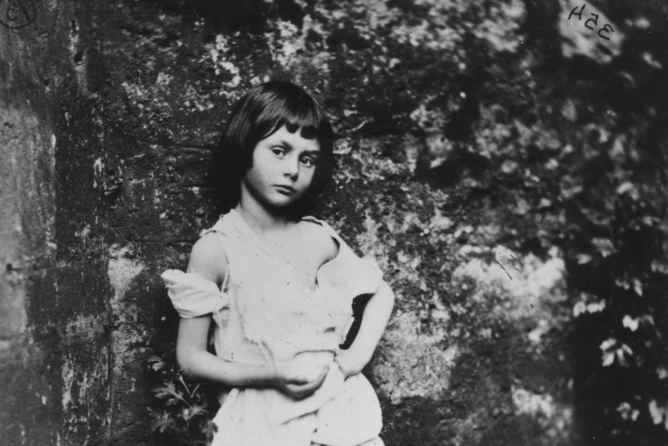 Alice Liddell photographiée par Lewis Carroll en 1858