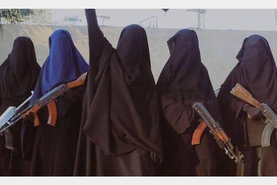 Femmes membres de la brigade Al Khansa