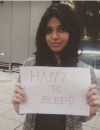 Une jeune indienne montre son soutien sur Instagram