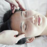 Cet incroyable massage facial japonais pourrait faire rajeunir de 10 ans