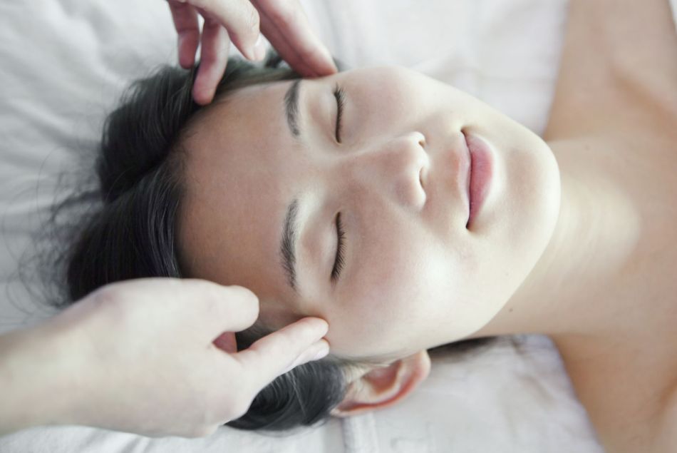 Le massage facial de la japonaise de Yukuko Tanaka, ferait rajeunir en seulement 2 semaines.