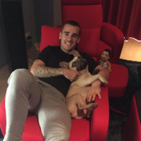 Antoine Griezmann : son chien Hooki, l'autre star de son compte Instagram (photos)