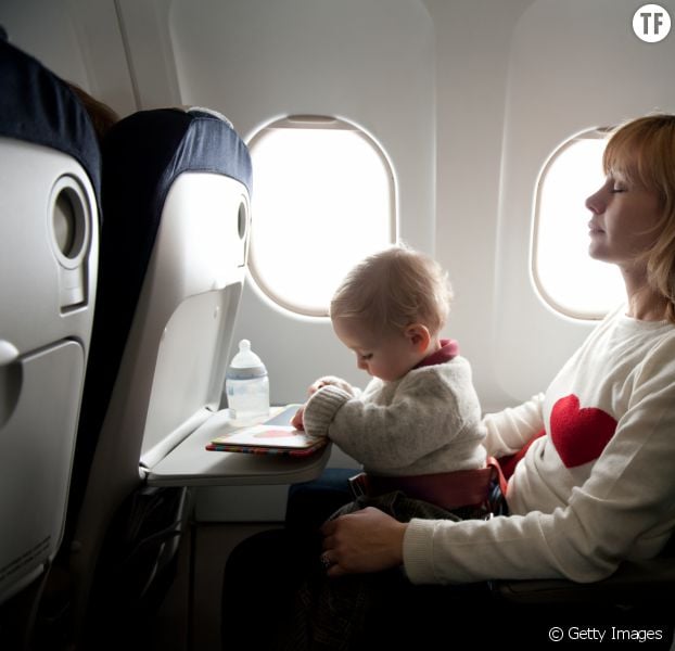 en avion avec bébé en avion avec bébé