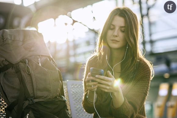 Voici toutes les astuces à connaître pour éviter d'exploser sa facture de téléphone à l'étranger.