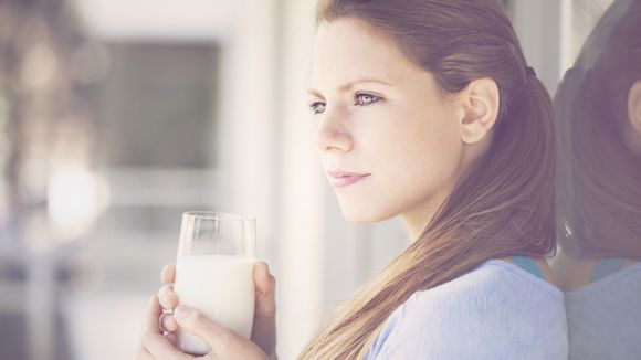 Pourquoi vous devriez boire un verre de lait avant un long trajet en voiture