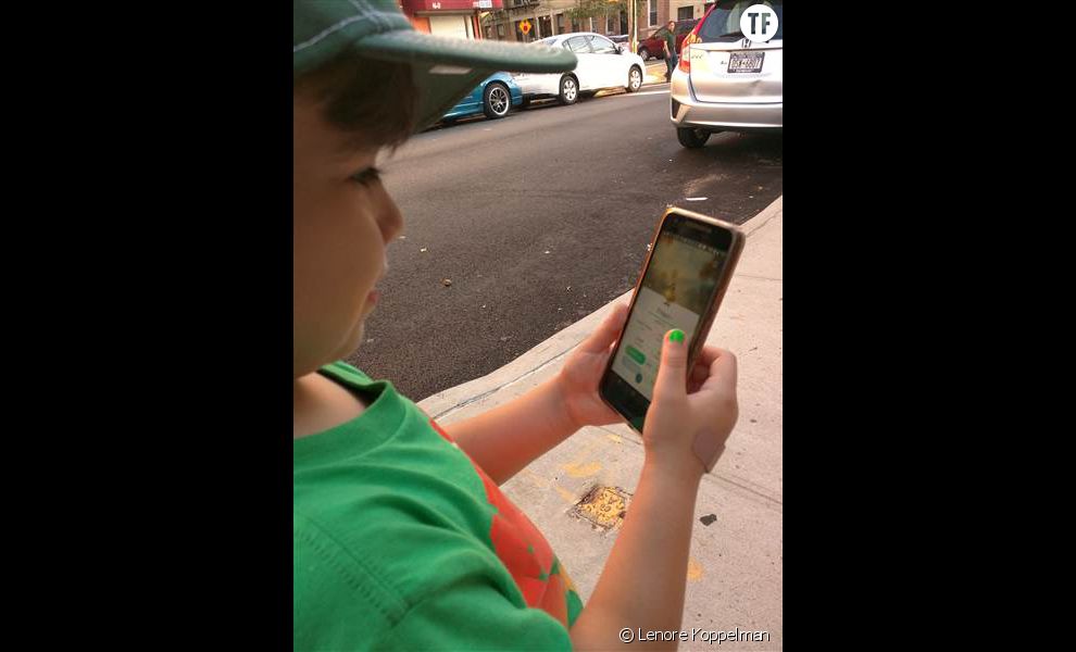  Ralphie jouant à Pokémon GO 