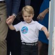 Kate Middleton, Le prince William, et leur fils le prince George assistent au Royal International Air Tattoo à Gloucester le 8 juillet 2016