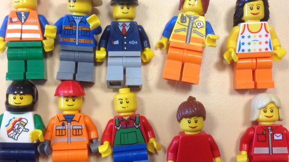 Le coup de gueule d'un prof contre Lego : "Les filles ne sont pas des nunuches !"