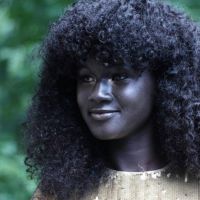 Khoudia Diop : harcelée pour sa couleur de peau, elle devient top-model