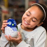 Hatchimal, le jouet qui va s'arracher à Noël 2016