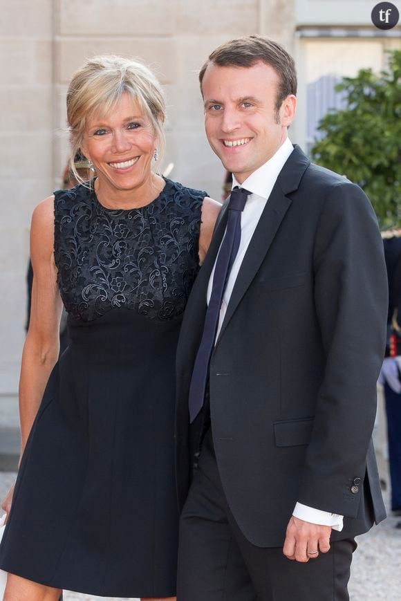 Emmanuel Macron et son épouse Brigitte Trogneux